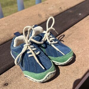 GAP Kids Sneakers in Navy and Green